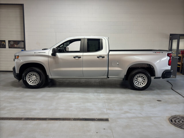 2021 Chevrolet Silverado 1500 in Burlington, WI 53105 - 18124230 2