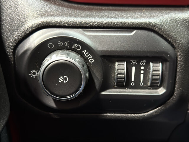 2018 Jeep Wrangler in Burlington, WI 53105 - 18124233 32