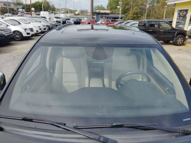 2011 Jeep Grand Cherokee in Greenville, SC 29607 - 18124238 10