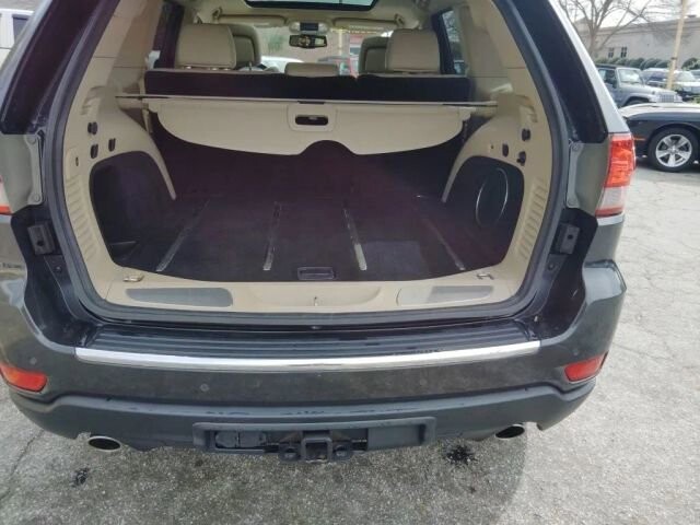 2011 Jeep Grand Cherokee in Greenville, SC 29607 - 18124238 17