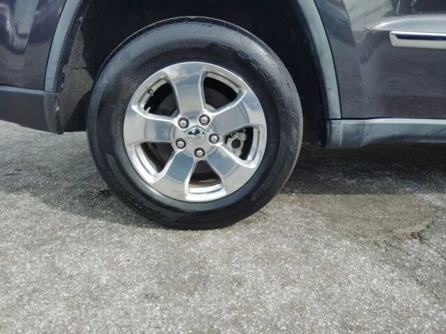 2011 Jeep Grand Cherokee in Greenville, SC 29607 - 18124238 32