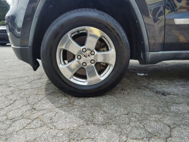 2011 Jeep Grand Cherokee in Greenville, SC 29607 - 18124238 30