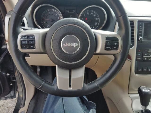 2011 Jeep Grand Cherokee in Greenville, SC 29607 - 18124238 23