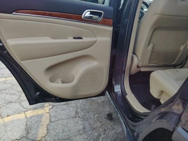 2011 Jeep Grand Cherokee in Greenville, SC 29607 - 18124238 20