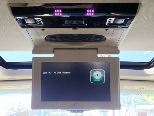 2017 GMC Yukon XL in Cinnaminson, NJ 08077 - 18124239 16