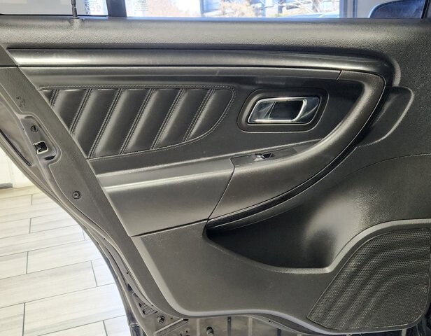 2017 Ford Taurus in Cinnaminson, NJ 08077 - 18124240 12