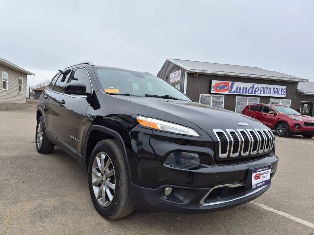 2018 Jeep Cherokee in Wadena, MN 56482 - 18124244 4