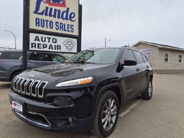 2018 Jeep Cherokee in Wadena, MN 56482