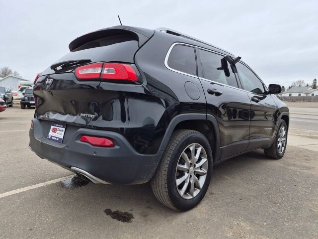 2018 Jeep Cherokee in Wadena, MN 56482 - 18124244 6