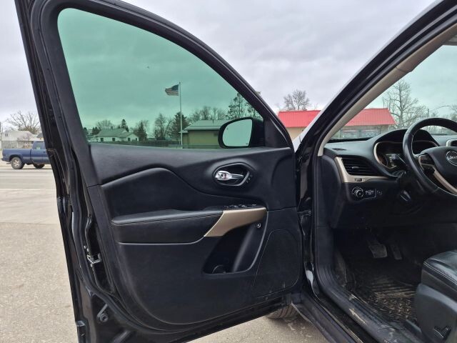 2018 Jeep Cherokee in Wadena, MN 56482 - 18124244 24