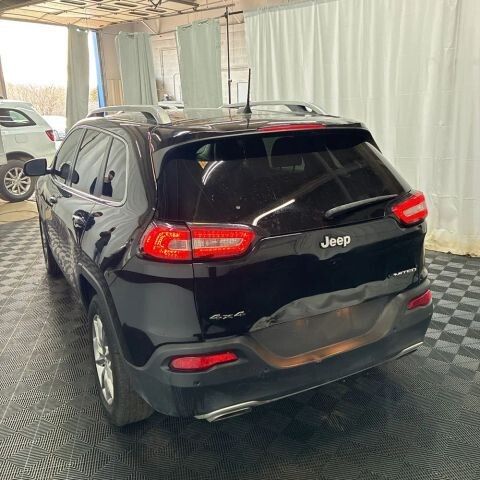 2018 Jeep Cherokee in Wadena, MN 56482 - 18124244 5