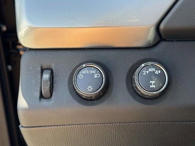 2017 Chevrolet Suburban in Winchester, VA 22602 - 18124249 42