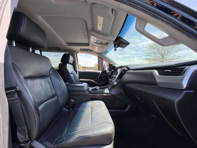 2017 Chevrolet Suburban in Winchester, VA 22602 - 18124249 8