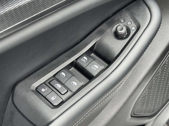 2024 Jeep Grand Cherokee L in Winchester, VA 22602 - 18124256 39