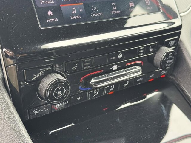 2024 Jeep Grand Cherokee L in Winchester, VA 22602 - 18124256 36