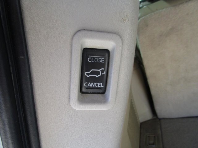 2013 Nissan Armada in Tampa, FL 33604-6914 - 18124263 31