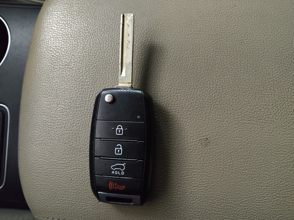 2019 Kia Sorento in Stone Mountain, GA 30083 - 18124277 32