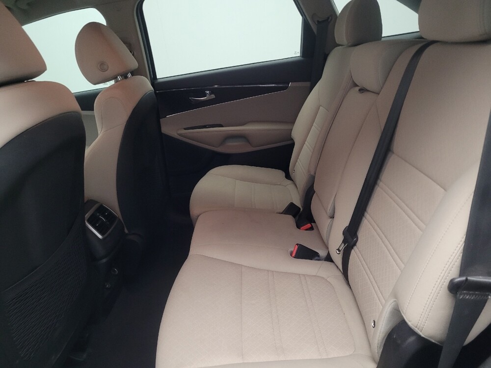 2019 Kia Sorento in Stone Mountain, GA 30083 - 18124277 18