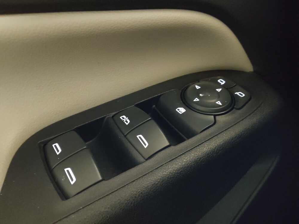 2018 Chevrolet Equinox in Union City, GA 30291 - 18124282 27