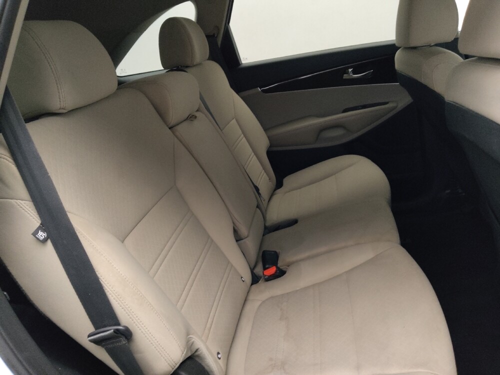 2020 Kia Sorento in Stone Mountain, GA 30083 - 18124296 19