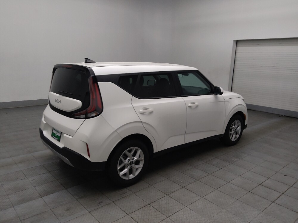 2025 Kia Soul in Union City, GA 30291 - 18124297 10