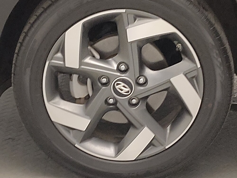 2025 Hyundai Venue in Lubbock, TX 79424 - 18124311 31