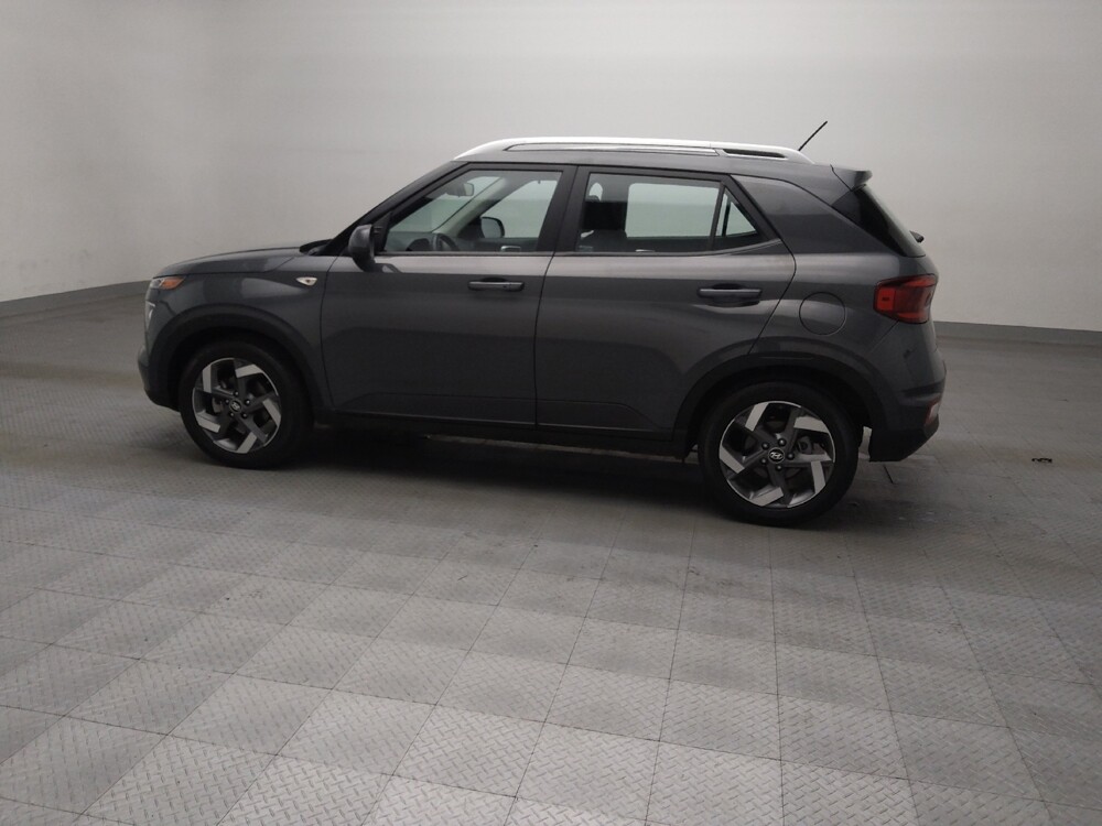 2025 Hyundai Venue in Lubbock, TX 79424 - 18124311 3