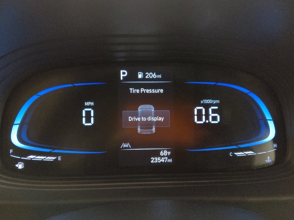 2025 Hyundai Venue in Lubbock, TX 79424 - 18124311 23