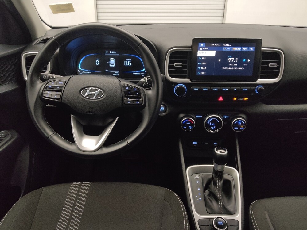 2025 Hyundai Venue in Lubbock, TX 79424 - 18124311 22
