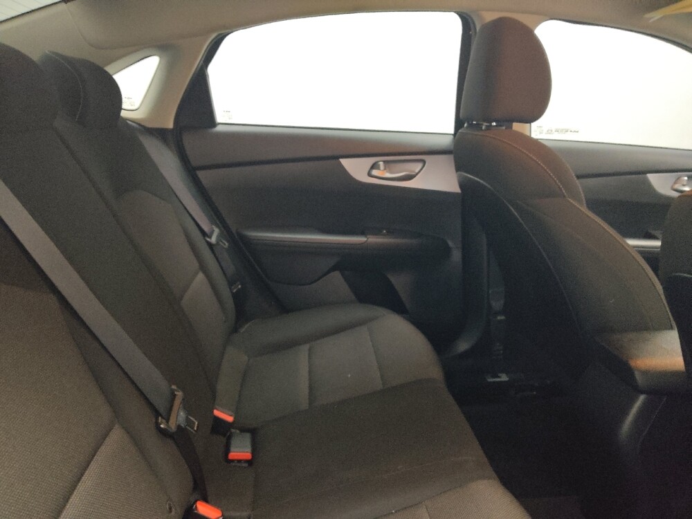 2022 Kia Forte in Arlington, TX 76011 - 18124313 19