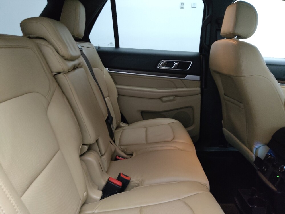 2017 Ford Explorer in Tulsa, OK 74145 - 18124315 19