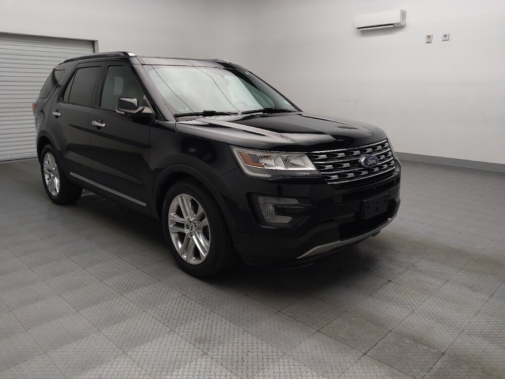 2017 Ford Explorer in Tulsa, OK 74145 - 18124315 13
