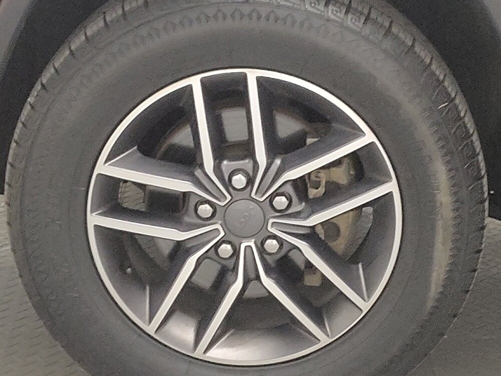 2020 Jeep Grand Cherokee in Tulsa, OK 74145 - 18124316 31