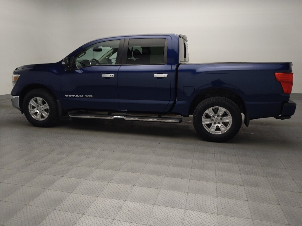 2018 Nissan Titan in Fort Worth, TX 76116 - 18124319 3