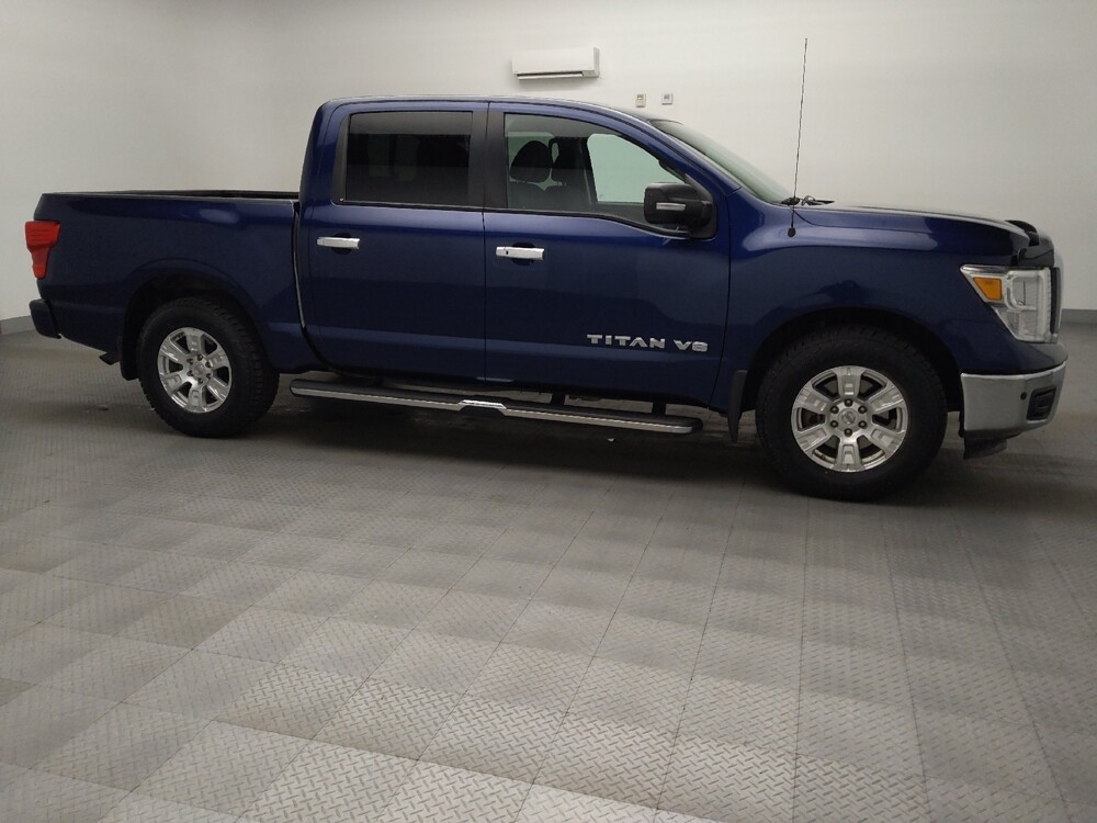 2018 Nissan Titan in Fort Worth, TX 76116 - 18124319 11