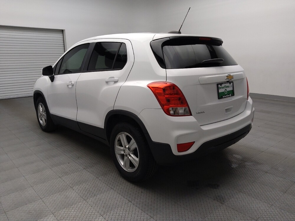 2019 Chevrolet Trax in Tulsa, OK 74145 - 18124323 5