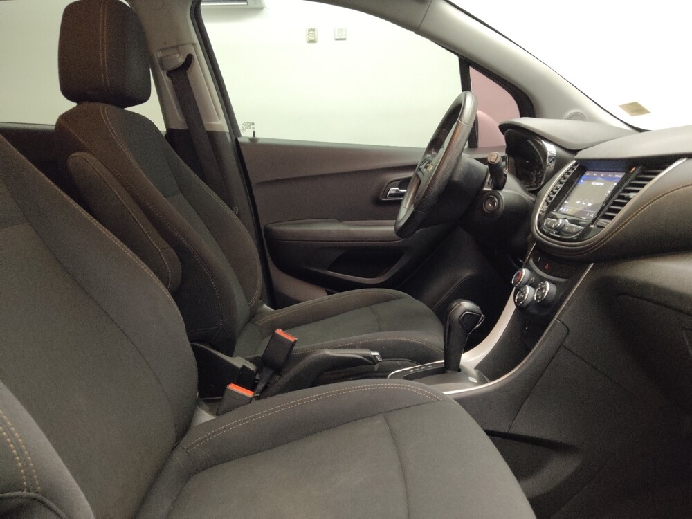 2019 Chevrolet Trax in Tulsa, OK 74145 - 18124323 21
