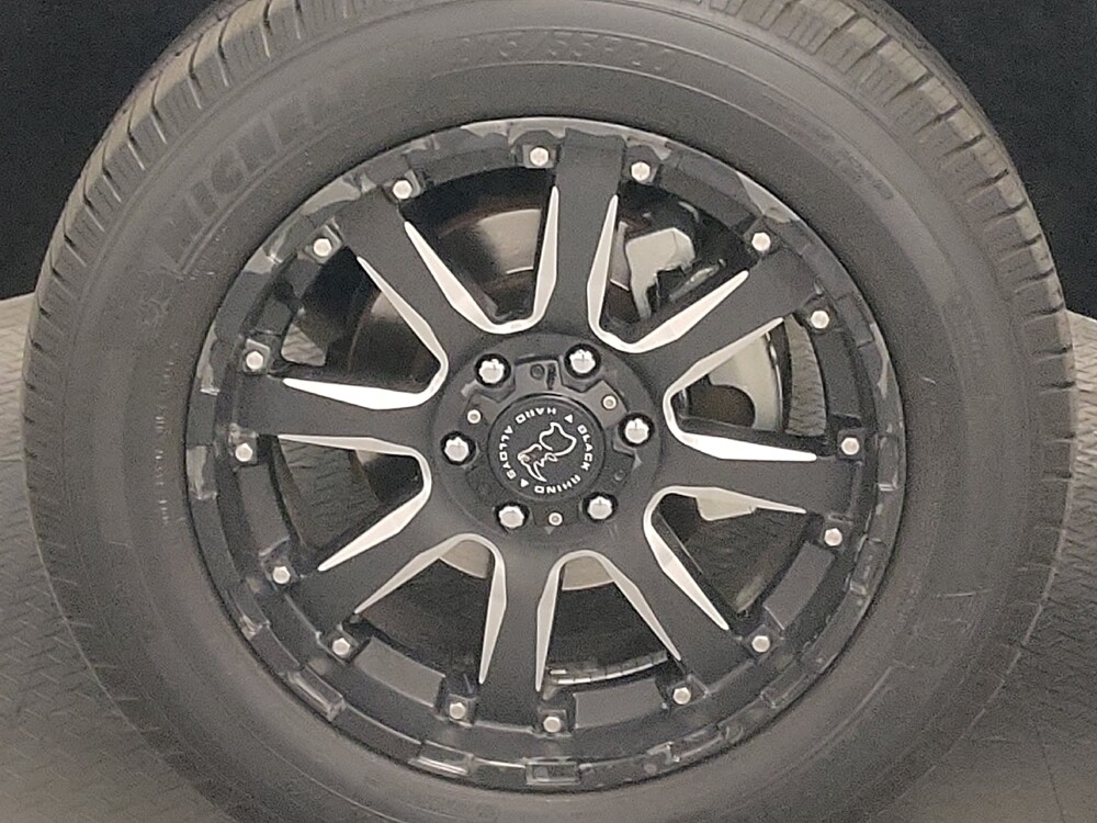 2016 GMC Yukon XL in Lubbock, TX 79424 - 18124328 31