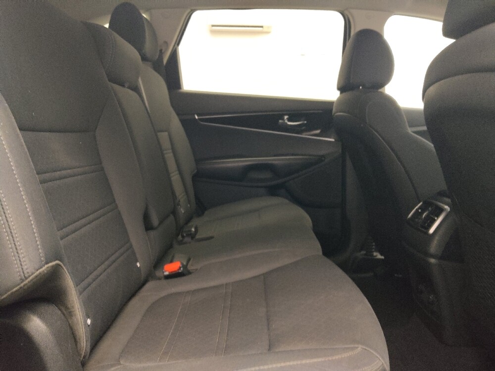 2020 Kia Sorento in Lubbock, TX 79424 - 18124329 19