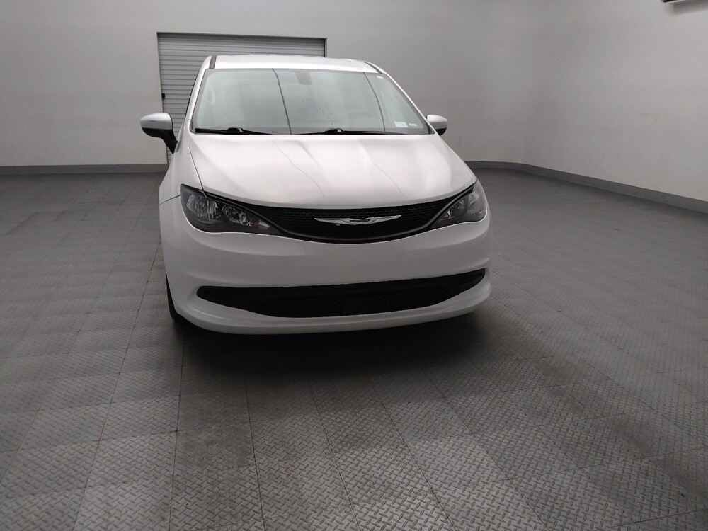 2022 Chrysler Voyager in Lewisville, TX 75067 - 18124334 14