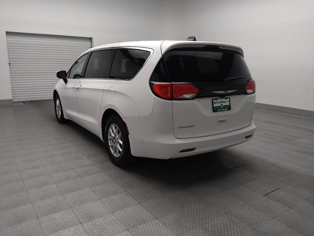 2022 Chrysler Voyager in Lewisville, TX 75067 - 18124334 5