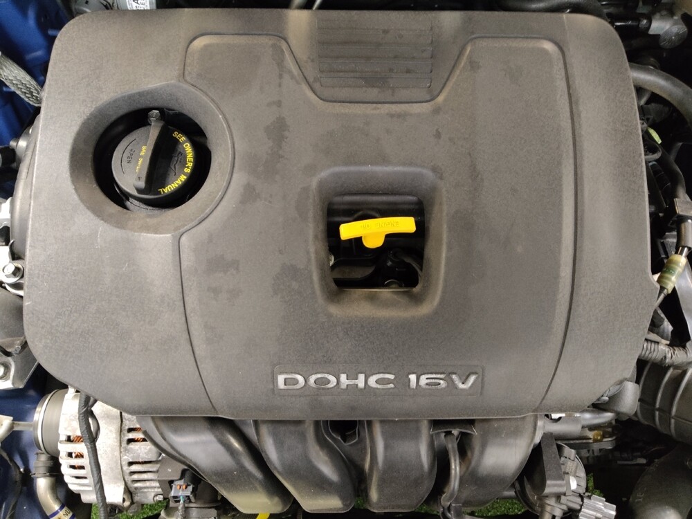 2018 Hyundai Elantra in Tampa, FL 33619 - 18124338 30