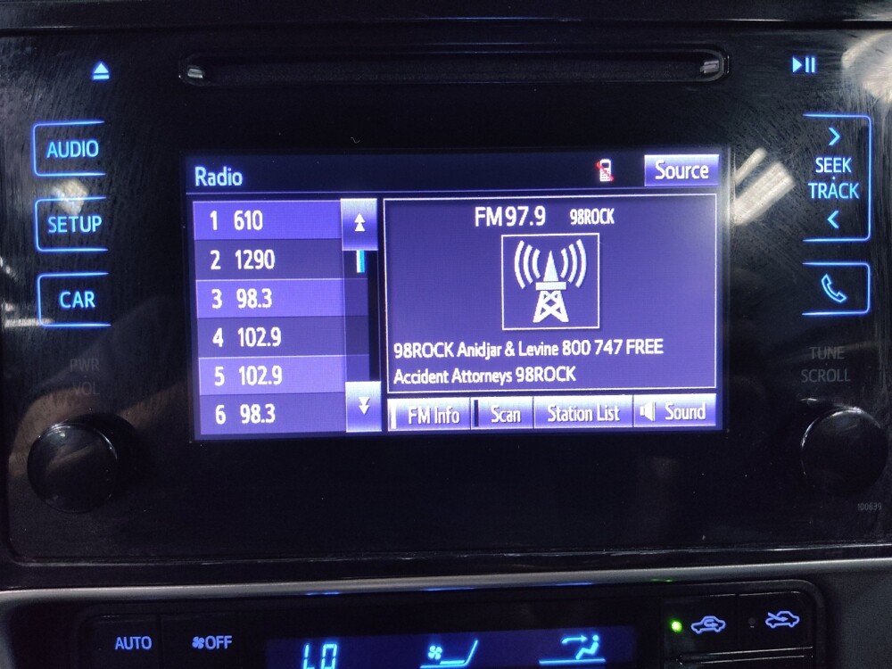 2018 Toyota Corolla in Clearwater, FL 33764 - 18124340 25