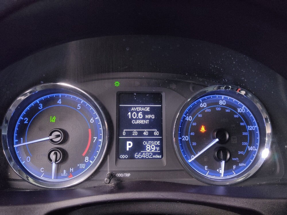 2018 Toyota Corolla in Clearwater, FL 33764 - 18124340 23