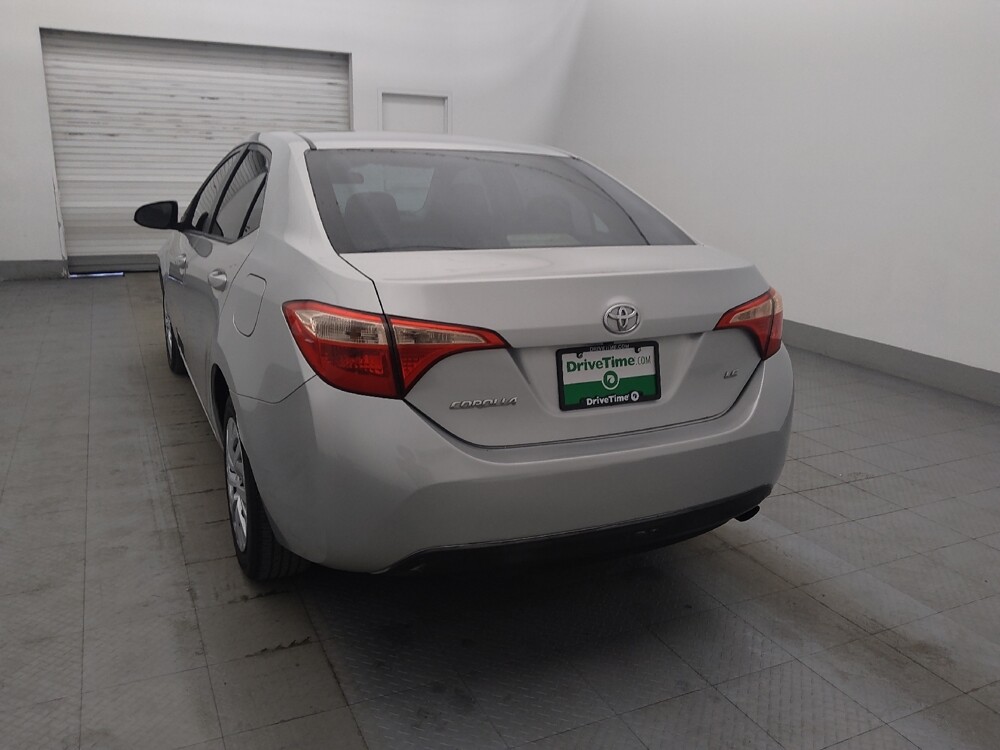 2018 Toyota Corolla in Clearwater, FL 33764 - 18124340 5