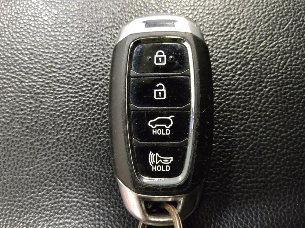 2019 Hyundai Veloster in Bradenton, FL 34207 - 18124344 32