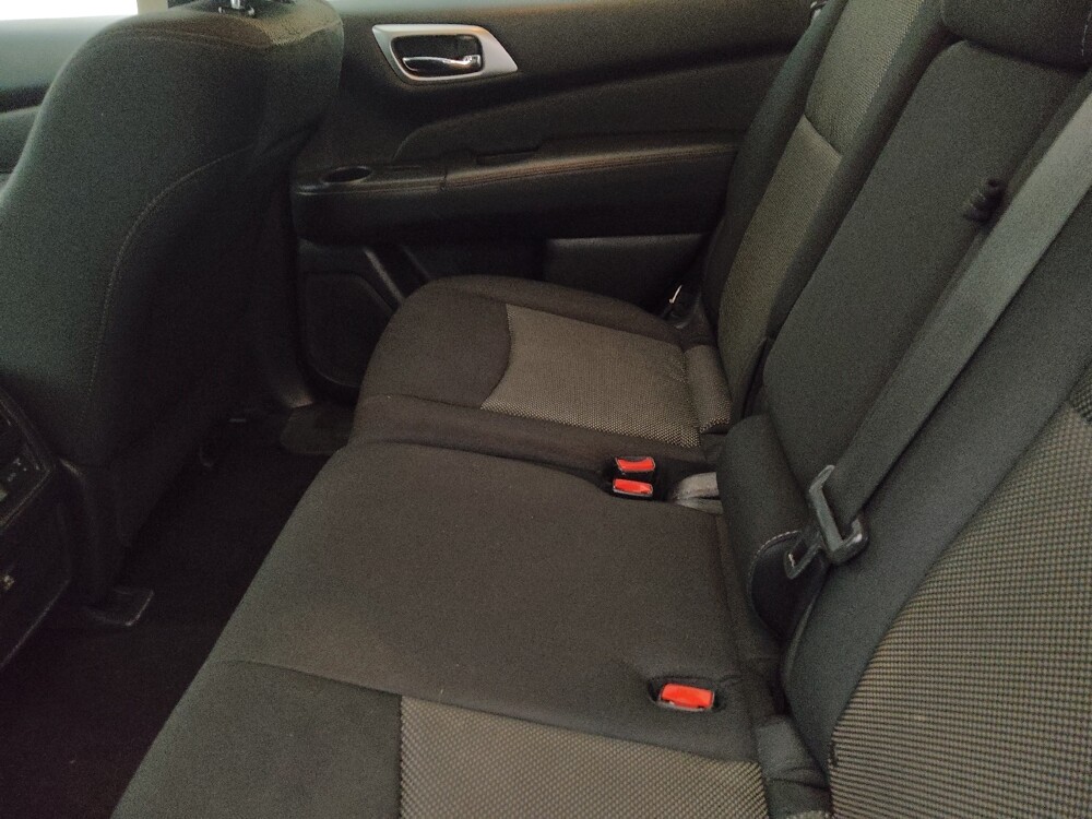 2019 Nissan Pathfinder in Clearwater, FL 33764 - 18124358 18