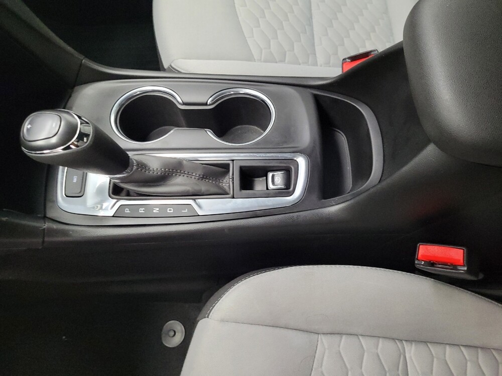 2018 Chevrolet Equinox in Las Vegas, NV 89102 - 18124364 26