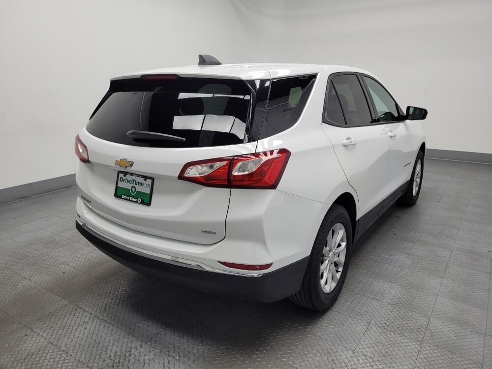 2018 Chevrolet Equinox in Las Vegas, NV 89102 - 18124364 9