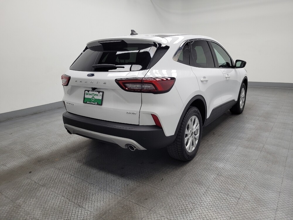 2023 Ford Escape in Las Vegas, NV 89104 - 18124366 9